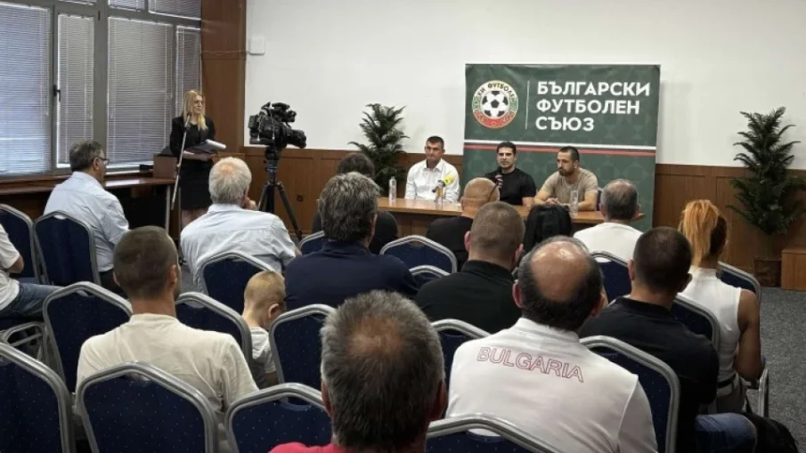 Бивш защитник на ЦСКА пое юздите на футбола в Перник