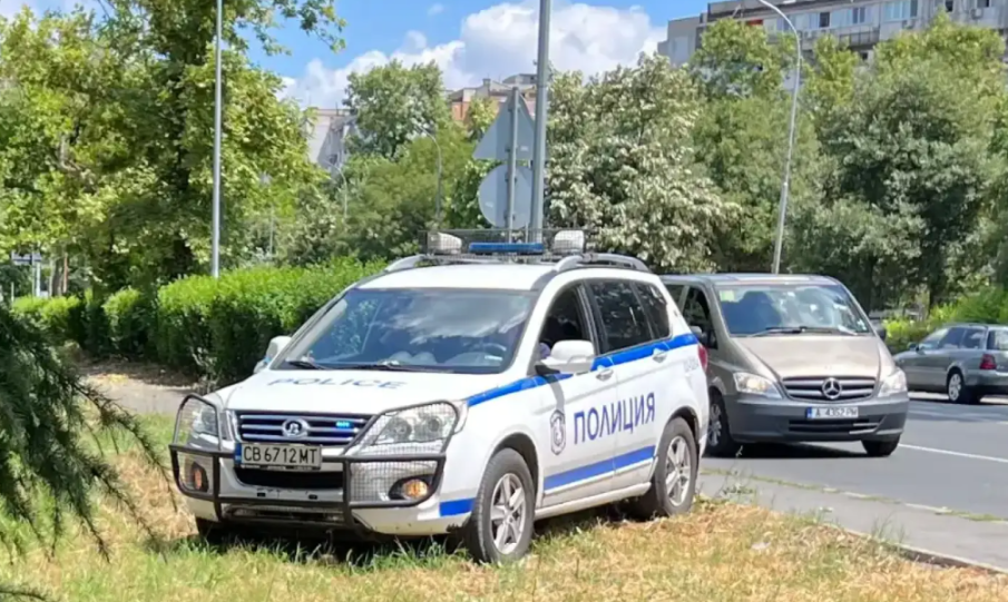 Труп в начален стадий на разложение откриха на бургаска алея