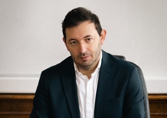 ИЗВЪНРЕДНО! Прокуратурата обвини зам.-кмета на ПП Никола Барбутов за участие в престъпна група за подкупи