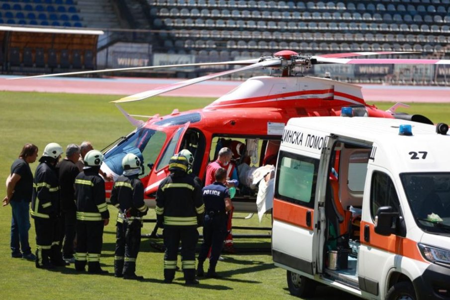 Въздушната линейка кацна в Русе за транспортиране на пациент до София