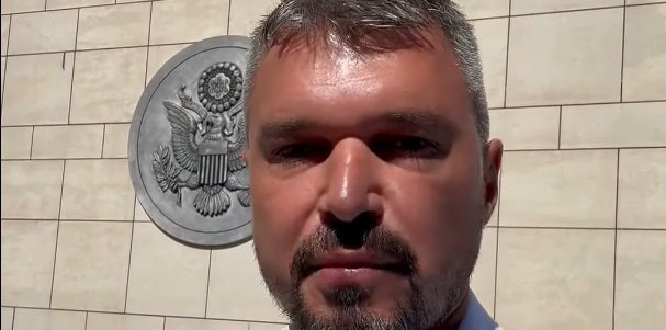 Валери Божинов заминава за САЩ - благодари на американското посолство у нас (ВИДЕО)