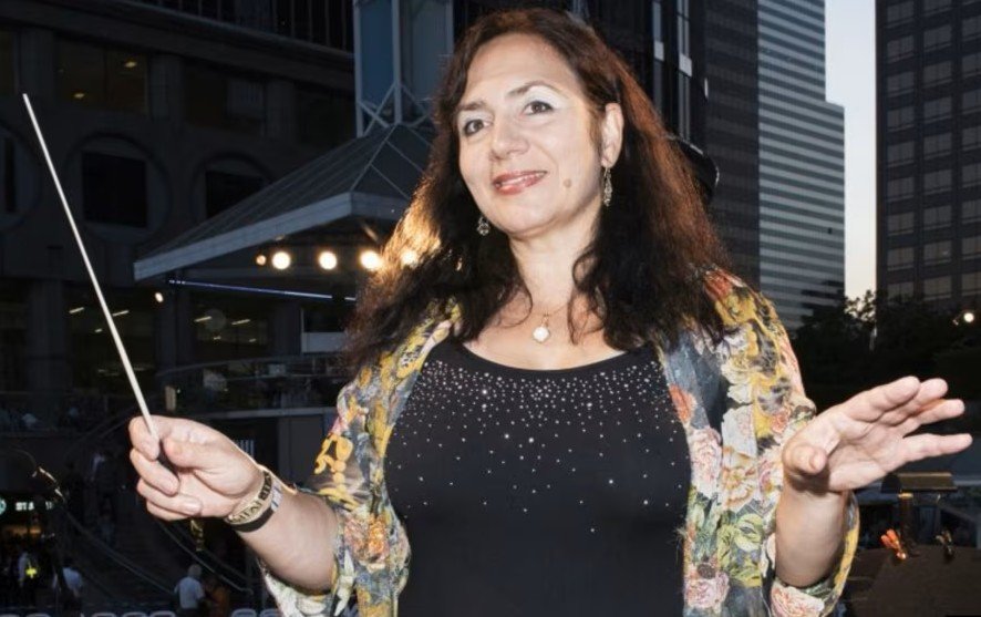 НОВ БГ УСПЕХ В ЕЛ ЕЙ! Пенка Кунева оркестрира музиката на сериал на Нетфликс с участието на Шварценегер