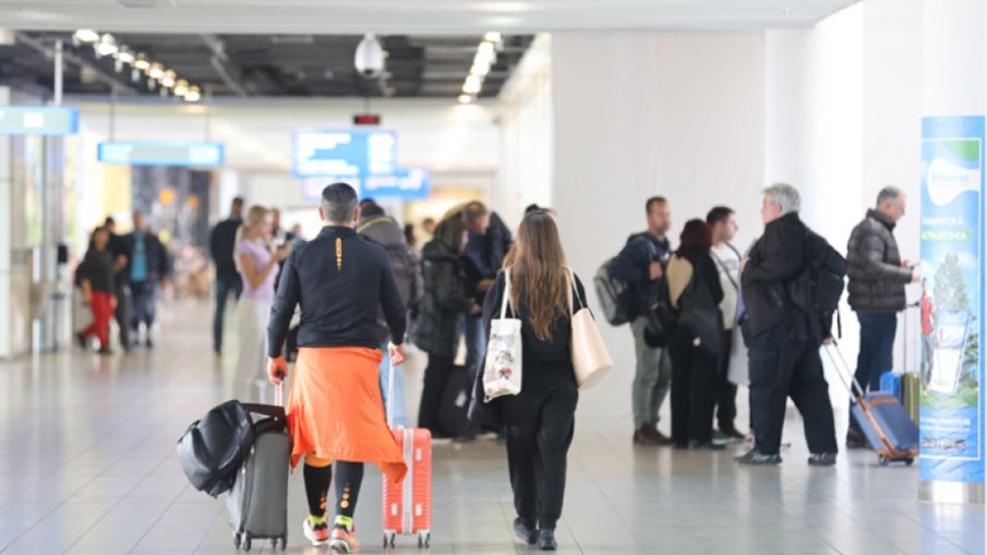 Експерт: Евтиният самолетен билет е примамка