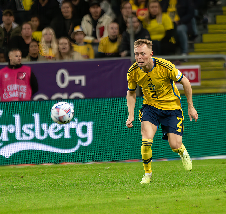 Лудогорец купи шведски десен бек