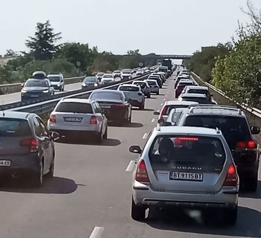 СТРЯСКАЩА СТАТИСТИКА! Българите се трепят на прави пътни участъци, двойно повече са убитите деца