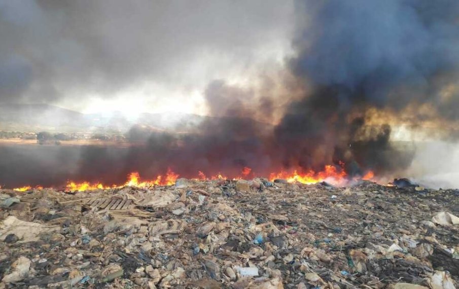 Пожар пламна на депото за отпадъци в Цалапица