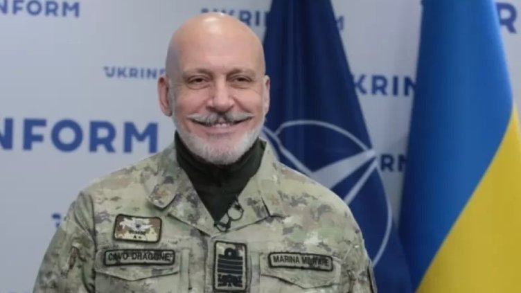 Най-висшият военен на НАТО е на инспекция в България