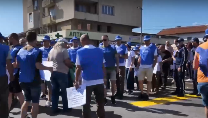 Арести на протеста на горските служители в Кресна