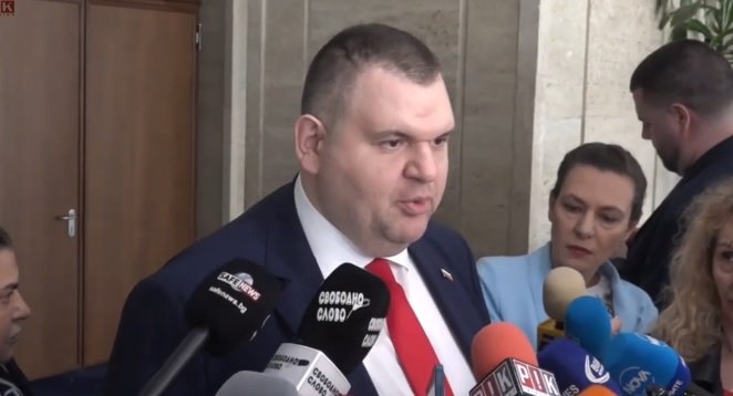 ПЪРВО В ПИК TV! Делян Пеевски С ГОРЕЩ КОМЕНТАР за вота на недоверие: Проруските партии да си намерят друго занимание. Не могат и няма да могат да изпълнят поръчките на Москва (ВИДЕО)