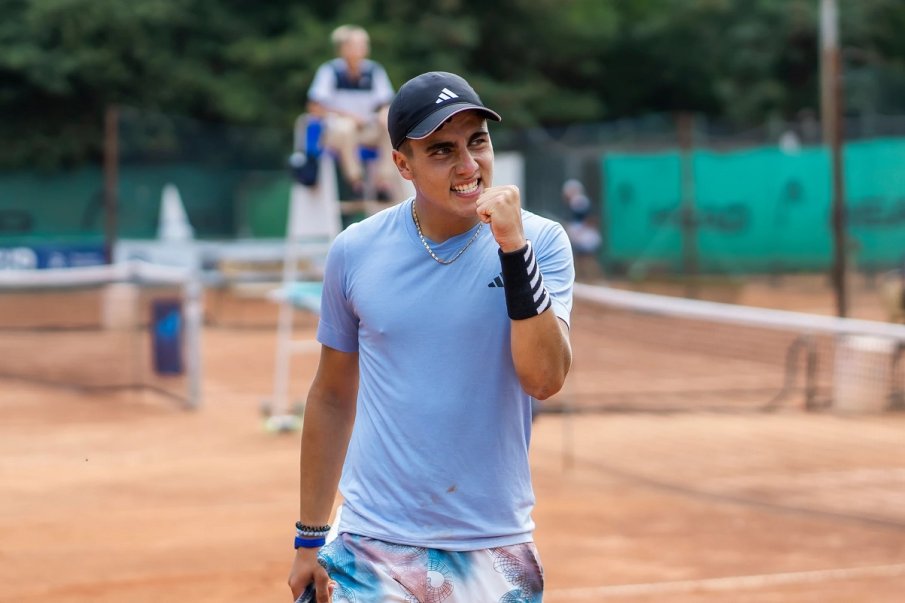 Шампионът Иван Иванов: Посвещавам титлата от Уимбълдън на цяла България