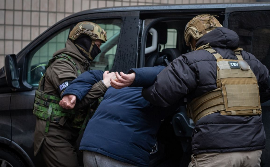 Арестуваха двама китайци в Киев, заподозрени са в шпионаж