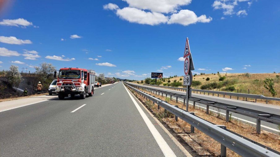 Катастрофа и пожар затвориха Хемус край Нови пазар