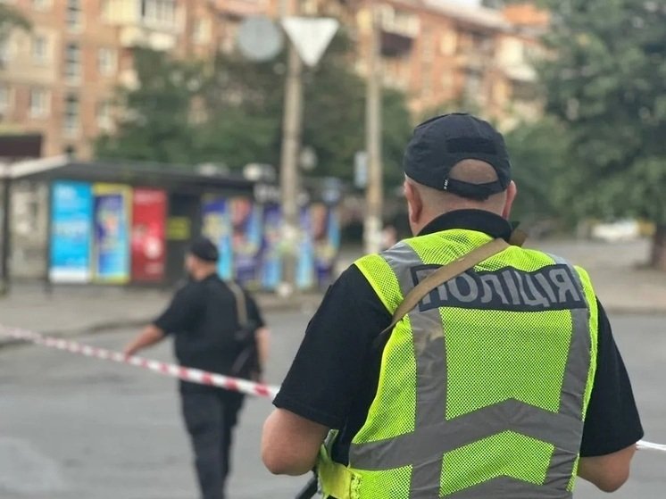 ПУБЛИЧЕН РАЗСТРЕЛ: Убиха полковник от украинските служби за сигурност (ВИДЕО 18+)