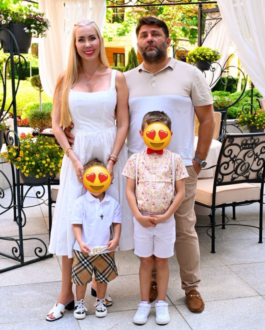 Антония Петрова кръсти сина си (СНИМКИ)