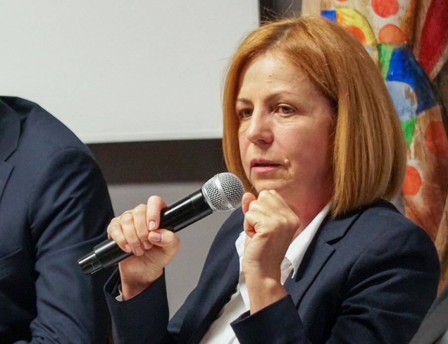 Фандъкова към Скопие: Спрете популизма, изпълнете ангажиментите си към ЕС