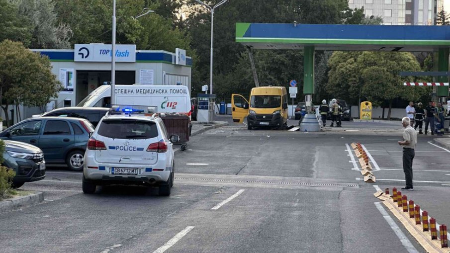 ИНЦИДЕНТ: Взрив на бензиностанция в Бургас рани жена (СНИМКА)