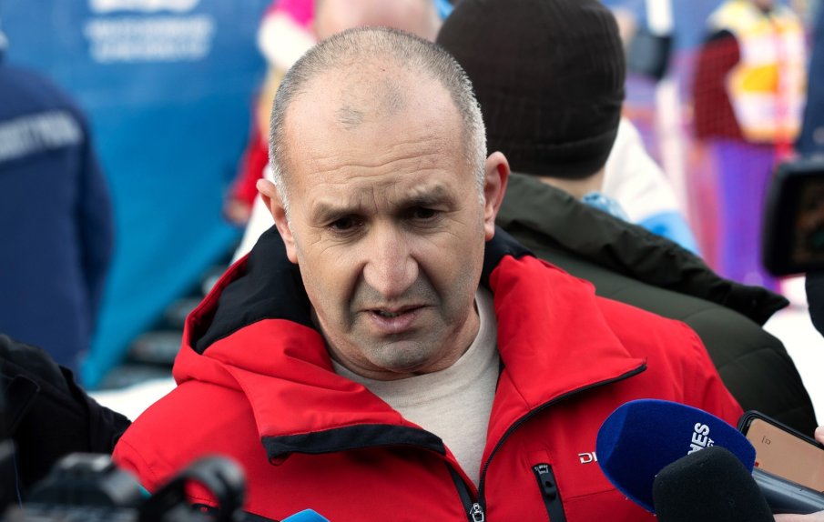 Румен Радев - фасадният президент