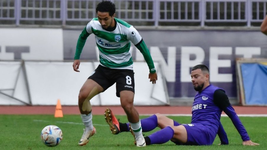 Левски гласи удар с бивш ас на Черно море