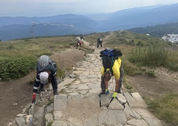 Възстановяват инфраструктурата край Седемте рилски езера, готвят се за хиляди туристи