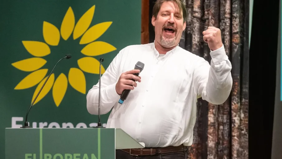 Докладчикът Вайц вие на умряло пред македонска медия: Получих смъртни заплахи