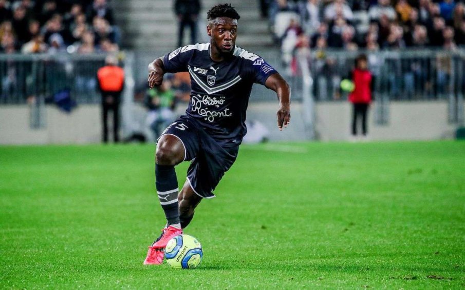 На Колежа нямат спирка, Ботев Пловдив подписа с французин