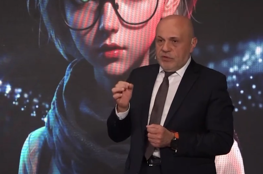 Томислав Дончев: Приемането на еврото не е сред рисковете, които ни крие бъдещето