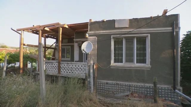 ЗАРАДИ УРАГАНЕН ВЯТЪР: Обявиха частично бедствено положение в село Дъбравите