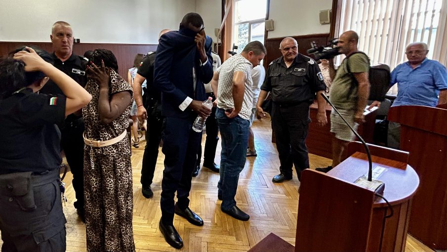 Оставиха в ареста трафикантите на над 205 кг кокаин през Капитан Андреево (СНИМКИ)