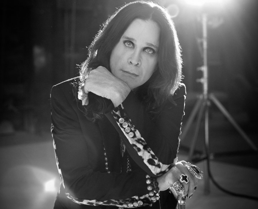 Хиляди фенове се сбогуват с Ози Озбърн утре в Бирмингам