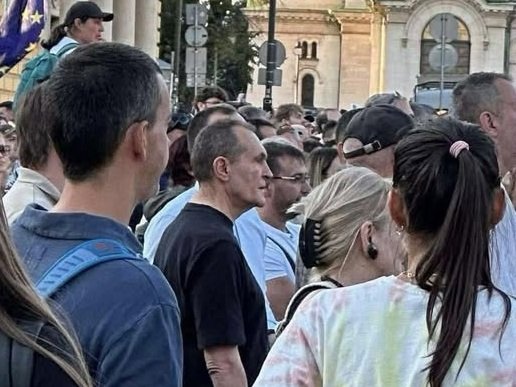 Колтуклиева ги съсипа: Срещу какви мутри се борите като манифестирате заедно с Черепа?!