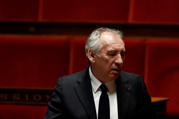 Премиерът на Франция: Новото търговско споразумение между ЕС и САЩ е тъжен ден за Европа