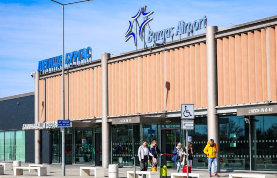 Летище Бургас ще посрещне днес милионния си турист