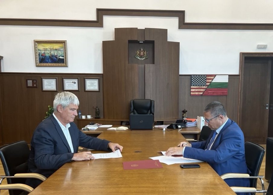 Сарафов подписа меморандум за сътрудничество с КНСБ