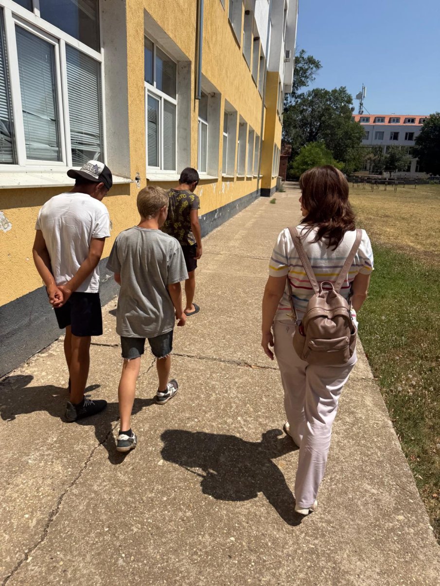 Омбудсманът алармира пет институции и Сарафов за насилие на деца в интернат (СНИМКИ)