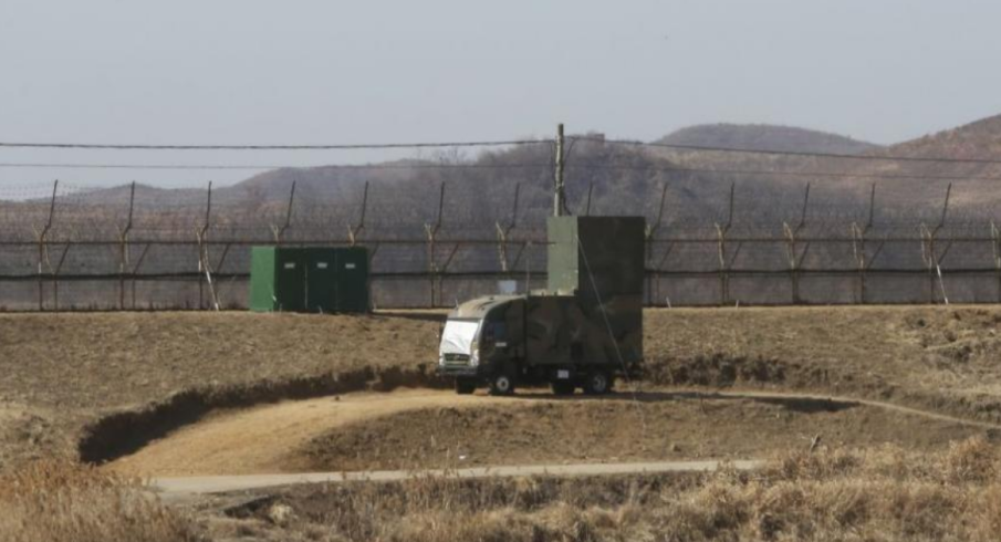 Южна Корея маха антисевернокорейски високоговорители от границата си