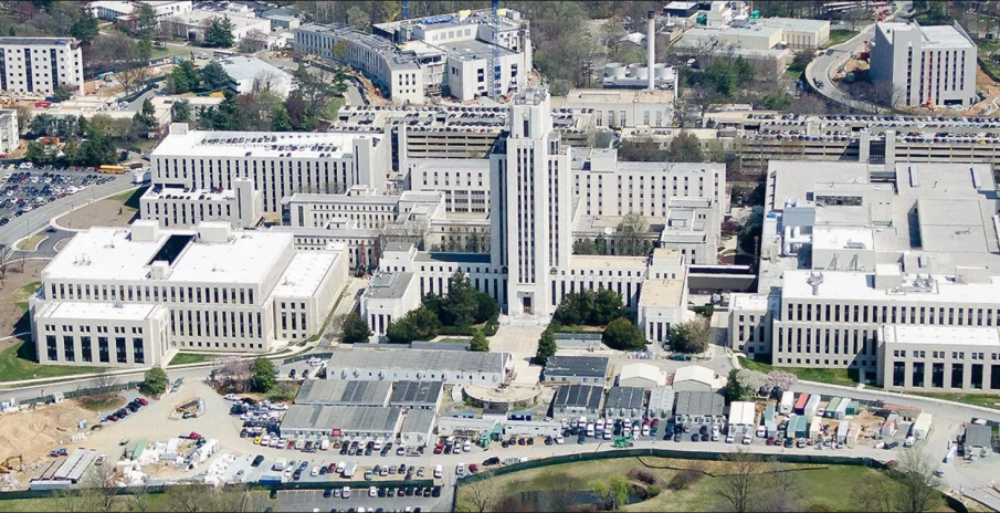 ЗАРАДИ СТРЕЛЕЦ: Блокираха болница, в която се лекуват президенти на САЩ и военнослужещи