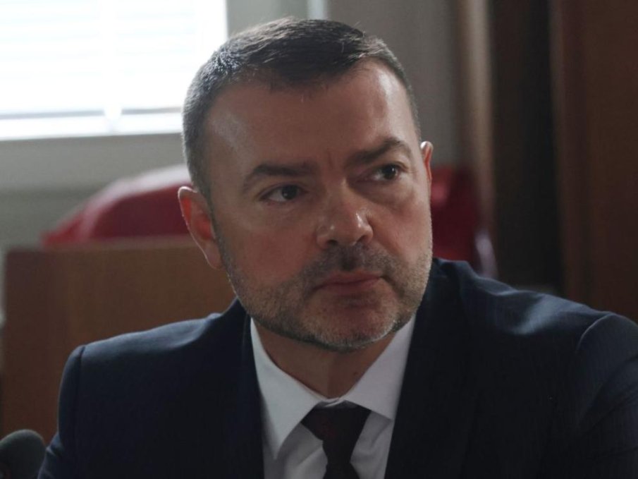 Кабинетът решава освобождаването на областния управител на Велико Търново