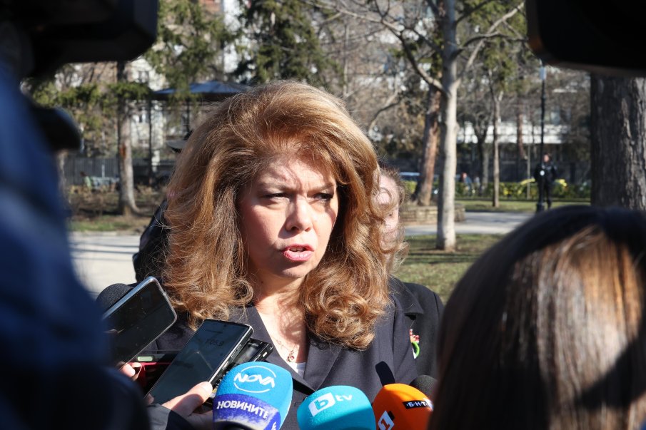 БУМЕРАНГ: Три проблема, ако рекламираната като милостива майка Йотова се кандидатира за президент