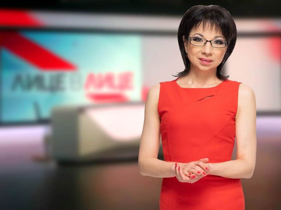 САМО В ПИК И РЕТРО: Ето я свекървата на Цветанка Ризова! На 60 години тв звездата се сдоби със съпруг, доведени син, дъщеря и внуче (СНИМКИ)