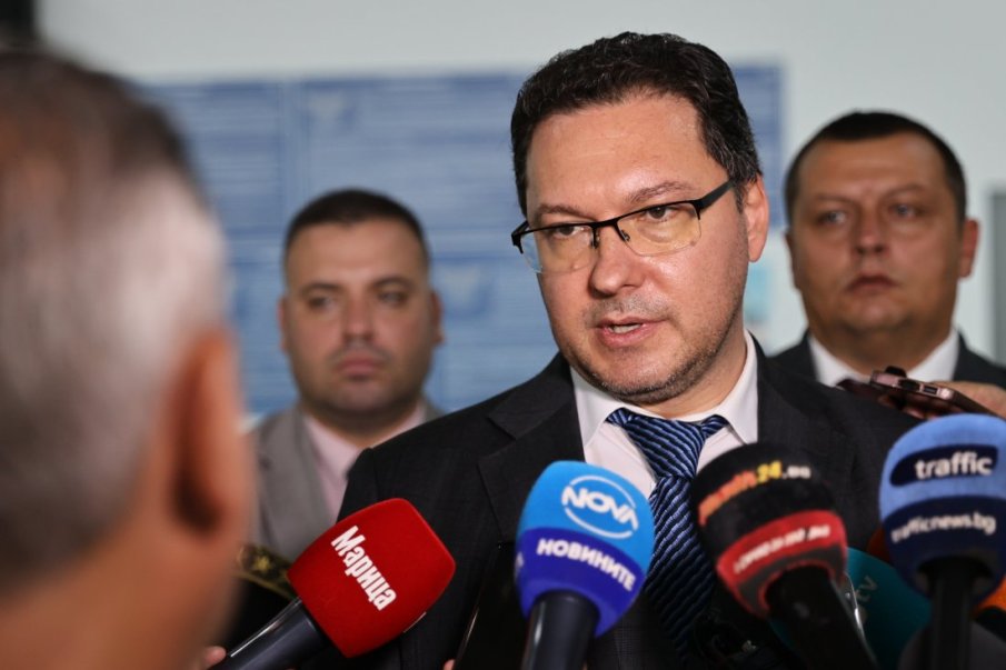 Даниел Митов: Още веднъж призовавам - не палете огън на открито!