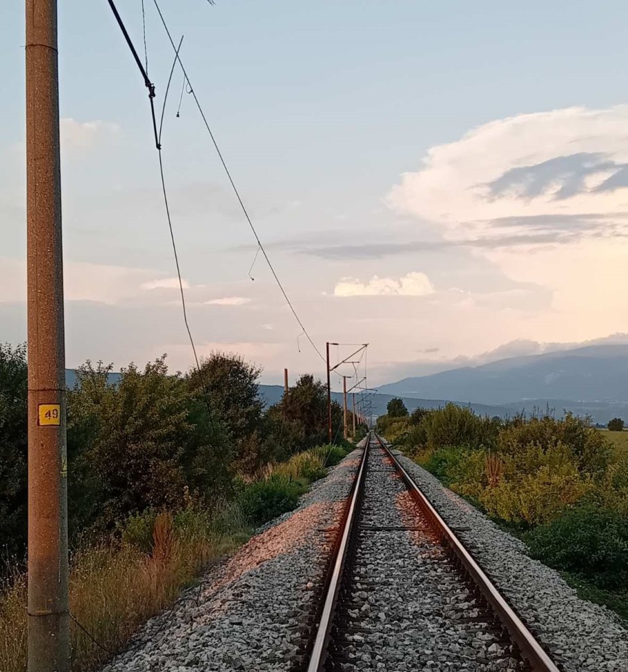 Кражба на кабели блокира ЖП възел София