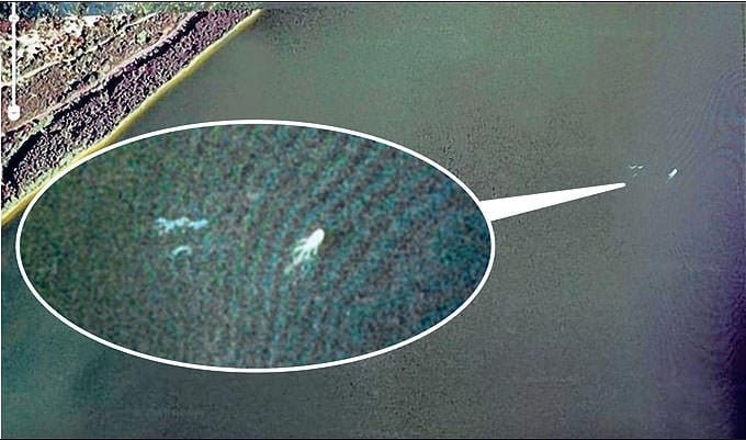 Заснеха чудовището от Лох Нес от Космоса