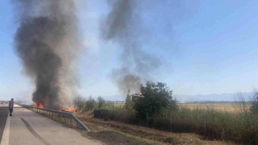 ОТ ПОСЛЕДНИТЕ МИНУТИ: Огнен ад заплашва да затвори магистрала “Тракия”