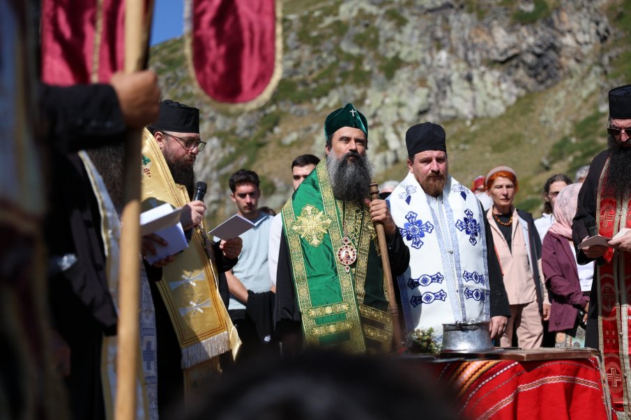 Патриарх Даниил ще отслужи водосвет на езерото Бъбрека в Рила