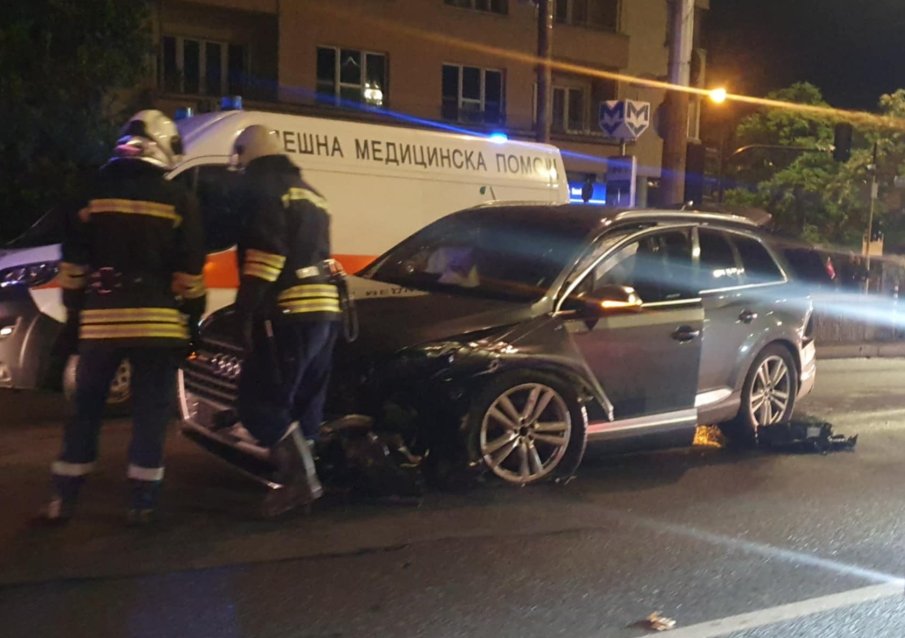 Тежка катастрофа на Орлов мост в София (СНИМКИ)