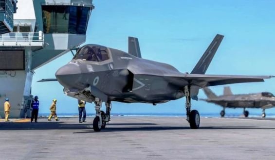 Британски изтребител F-35 кацна аварийно в Япония