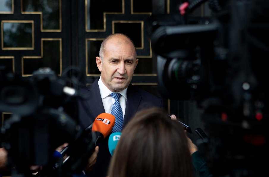 КЛИЕНТ НА ПРОКУРАТУРАТА: Плюсовете и минусите от импийчването на Радев