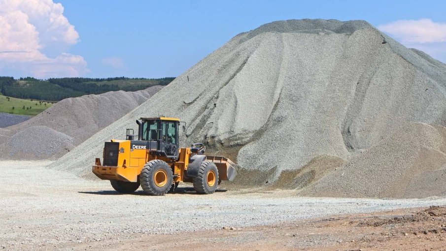 Фирмата коцесионер по повод протеста срещу кариерата в с. Балван: Проектът ще донесе реални икономически и социални ползи за региона