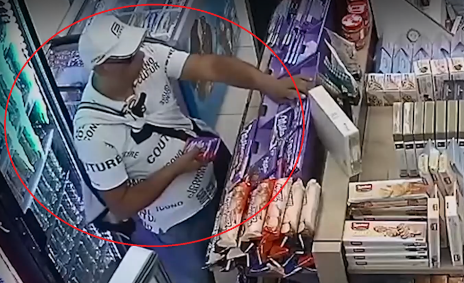 Любител на сладкото задигна цели 51 шоколада от магазин в Стара Загора