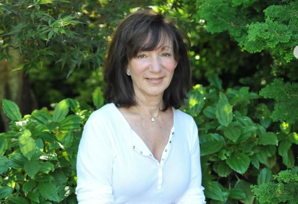 Почина майката на Джеф Безос